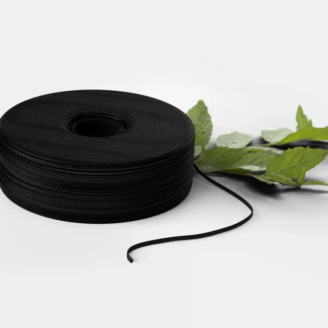 WHITIQ™ Expanding Charcoal Dental Floss - Image 3